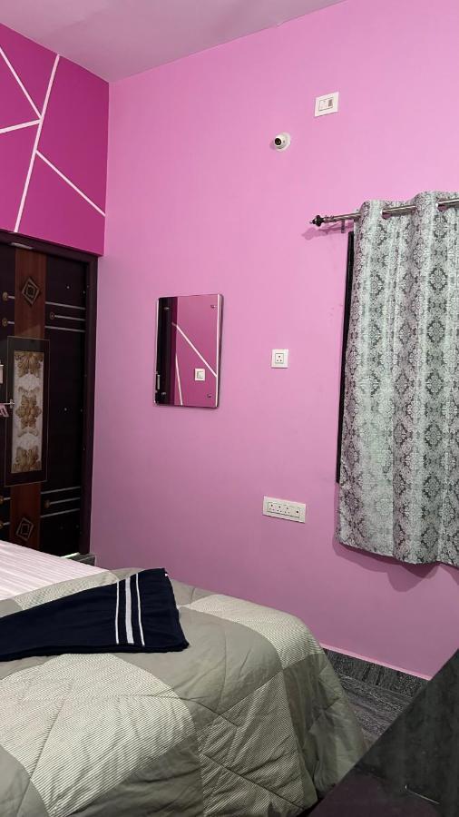 Supritha Homestay Hampi Bagian luar foto