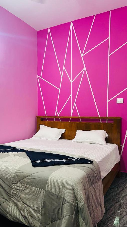 Supritha Homestay Hampi Bagian luar foto